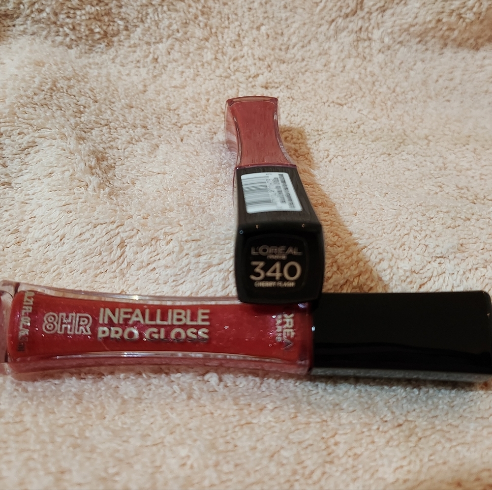 2 For 1..L'Oreal Infallible Pro Gloss - Cherry Flash